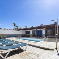 Villa Soleada - VipVipVillas, Hotel in Playa Blanca
