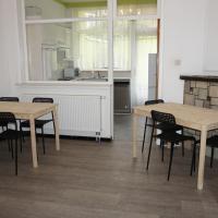 House Luppen Two kitchens two bathrooms, hotel en Haringrode, Amberes