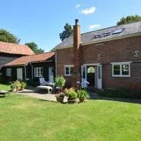 Stable Cottage at the Grove, Great Glemham, hotel sa Framlingham