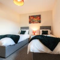 BEST PRICE! STUNNING 2 Bed City Centre - 4 single beds or 2 Super king, Smart TVs, Sofa Bed & FREE SECURE PARKING
