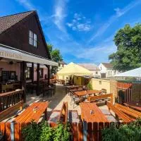 Penzion Český Dvůr, hotel en Starý Plzenec