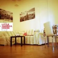 Little America House Borgata Aurelia Civitavecchia, מלון בAurelia