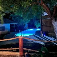 Lunar Dive Resort: Bamboo Villas, hotel em Kubu