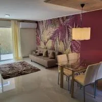 New 3 bedroom home in modern housing complex, hotel v destinaci Manta