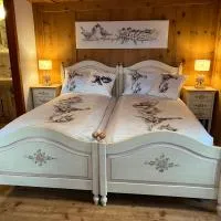 Hotel und Restaurant Alpina, מלון בסבונין