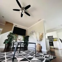 Stylish and Cozy Retreat، فندق في بوفورد