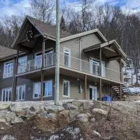 Chalet Au petit Édouard (Mont Édouard)، فندق في لأنسي سانت جين
