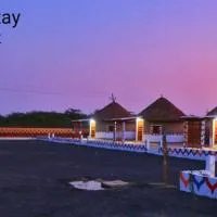 Banni Village Resort - Rann Of Kutch, hotel v mestu Bherandiāla