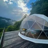 Mtirala Glamping, hotel u gradu 'Ch'ak'vist'avi'