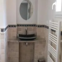 Chambre chez l'habitant, hotell sihtkohas Alignan-du-Vent