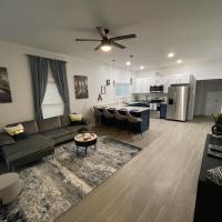 City Serenity-2BR Home away from Home. 6 Min from ATL Airport