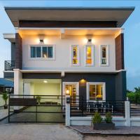 Amaz Villa โรงแรมใกล้สนามบินนานาชาติแม่ฟ้าหลวง เชียงราย - CEIในBan Nang Lae