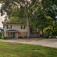 Cozy Ruston Townhome < 1 Mi to Louisiana Tech, ξενοδοχείο σε Ruston