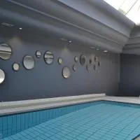 Logis Hôtel Le Calluna Restaurant La Flottille، فندق في بريفاي