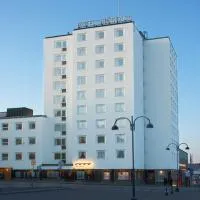 Hotell Högland، فندق في ناسشو