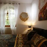 La Casa Di Dorina - Il Comò della Civetta - Bernina Express, hotel a Stazzona