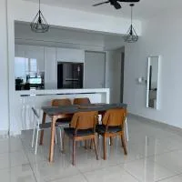 Jazz Service Suites 2 Bedroom 23-3 by Yen's Sojourn, hotel a Bagan Jermal