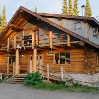 Arctic Divide Lodge, hotel u gradu 'Dease Lake'