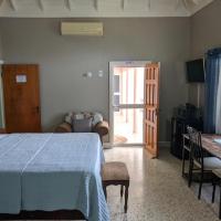 Ultimate Freedom Bed and Breakfast (Montego Bay), hotel in Montego Bay