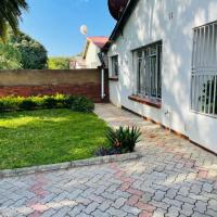 Remarkable 2-Bed House in Bulawayo, hotel a Bulawayo