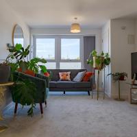 Pass the Keys NEW Chic 2 Bed Pad Central Free Parking