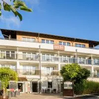 Seehotel Das JO, khách sạn ở Pörtschach am Wörthersee