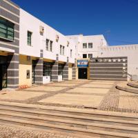 a building with steps leading up to a building at HI Castelo Branco - Pousada de Juventude