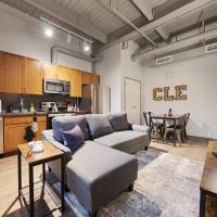 Industrial Loft Apartments in the Beautiful Superior Building Minutes from FirstEnergy Stadium 220, khách sạn gần Burke Lakefront Airport - BKL, Cleveland