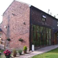 Brook Barn B&B, hôtel à Hale