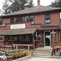 Old Towne Inne Chuckwagon Bar & Grill, hotel em Boston Bar
