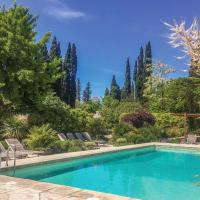Amazing home in Thzan-des-Corbires with 6 Bedrooms, Private swimming pool and Outdoor swimming pool, hôtel à Thézan-des-Corbières