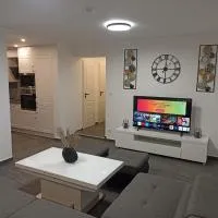 EBS Paradies, hotel u gradu Rajnhauzen