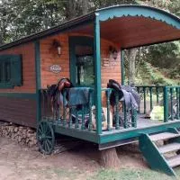La Roulotte du Moulin de Rebets, hotel v destinaci Rebets