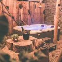 Romantic Getaway - Sauna and Jacuzzi - El Clandestino、ストゥモンのホテル
