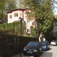 Casa Rosa, hotel u gradu Bajle Olanešti