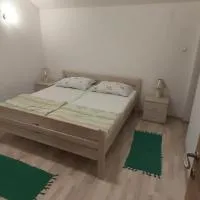 APARTMENTS KRAPEC2, hotel v destinaci Ježdovec