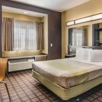 Motel 6-Canton, GA, hotel u gradu 'Canton'