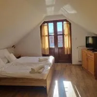 Kemencés Fogadó, hotell i Tardos