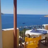 Melina's sunset-Nice flat with 2 Rooms,2 Bath with sea view sunset, hotel sa Mirtéai