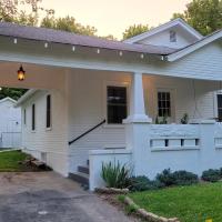 Carriage House - Remodeled Historic Home