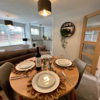 Chic 2BR Haven - Contemporary Flat in Hoddesdon
