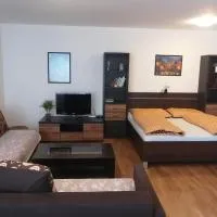 Martin City Stay - Stylish Apartment with Private Parking, hotel Turócszentmártonban