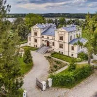 Pałac Warlity, hotel a Olsztynek