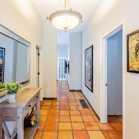 High Street Suite - 3 bedroom home in the heart of downtown Albuquerque!