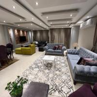 Cozy and Modern Apartment for Rent in Mohandessin, hotelli Kairossa alueella Mohandesin