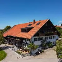 Exklusives und Modernes Bauernhaus, hotel in Nesselwang