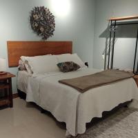 Casa da Lu Itacoatiara -Suite Alto Mourão, hotell i Itacoatiara i Niterói