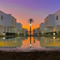 Cheerful 2 bedrooms Townhouse with charming view at Dreamland 2, hotel sa Sidi Rahal