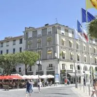 Hotel Le Bourbon Pau Centre, hotel di Pau