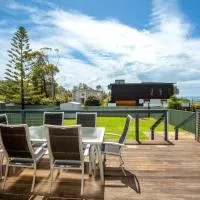 Rockpool Pet Friendly 1 Min Walk to Beach、カルバーラ・ビーチのホテル